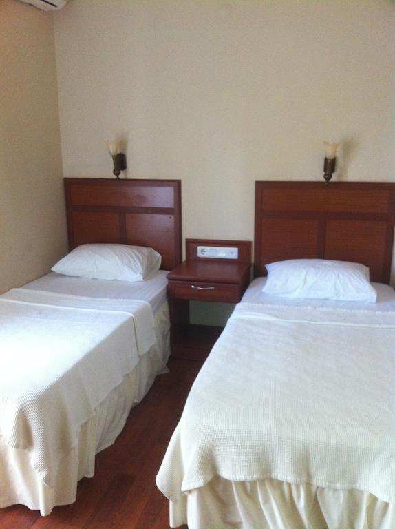 Silva Hotel Ayvalik Room photo