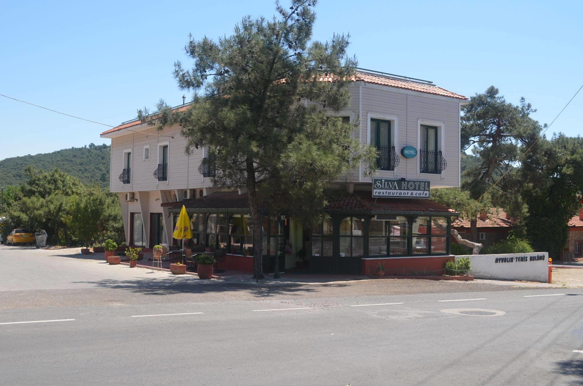 Silva Hotel Ayvalik Exterior photo